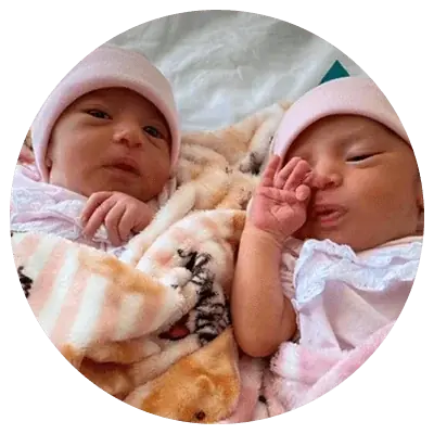 Bebé ReproFértil Maria Victoria y Maria Paula