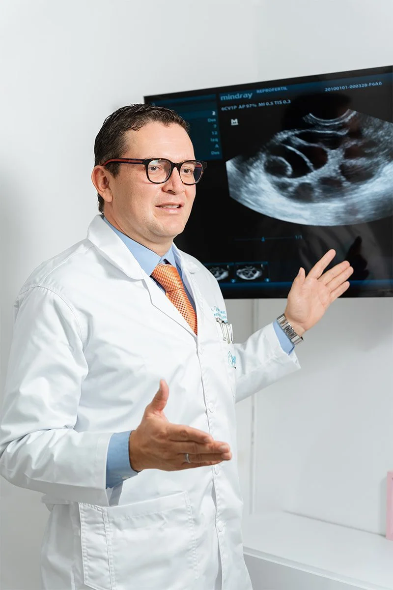 DR. FEDERICO GÓMEZ QUINTERO - Especialista en Fertilidad ReproFértil